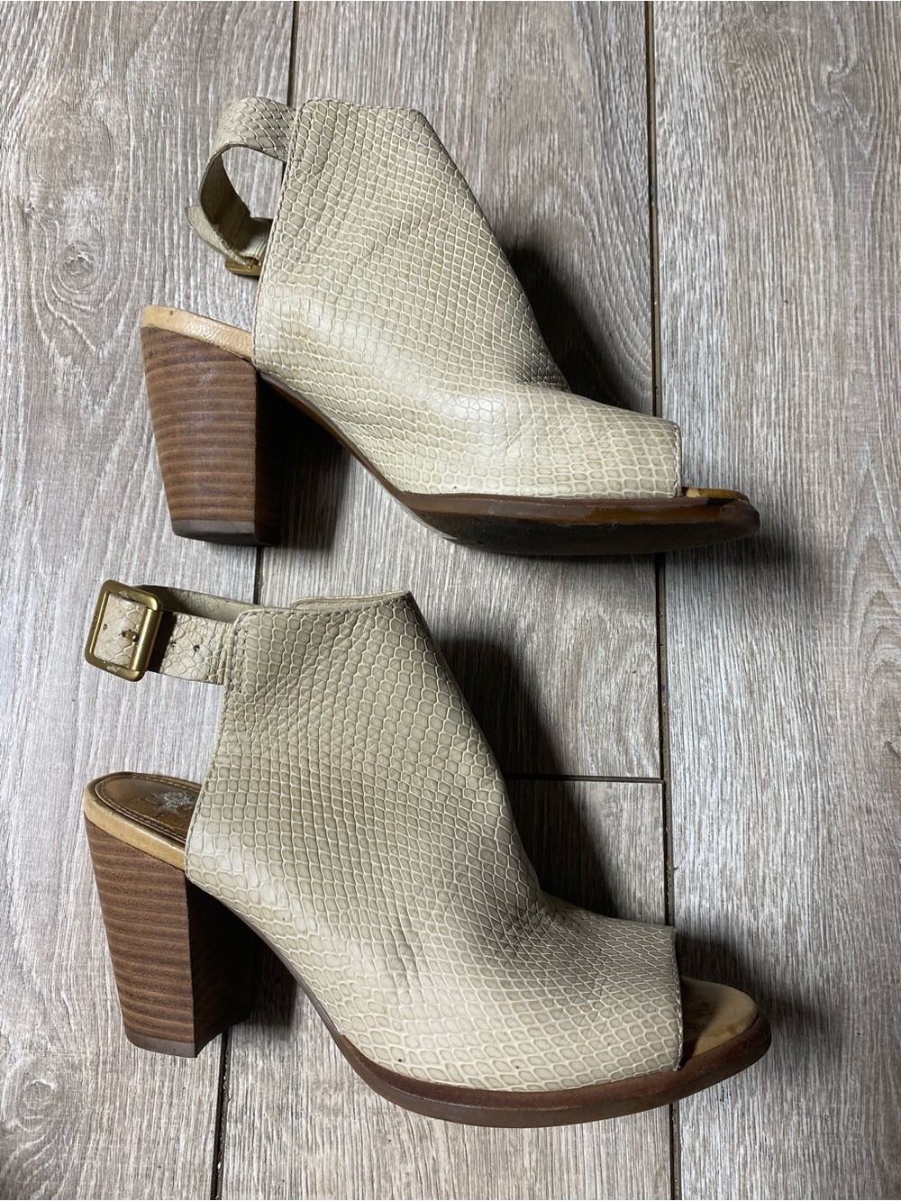 UGG Audrey Exotic Embossed Leather Peep Toe Slingback Block Heels Sandal Sz 6.5